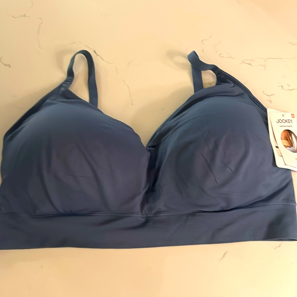 NWT Jockey knits bra. Light lift